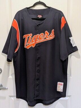 EUC Detroit Tigers 2X Vintage 00s Navy Blue Orange and White Stitches Jersey